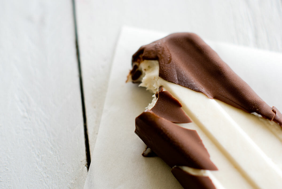 Eskimos-Coconut-Chocolate-Way-Bounty-Lilie-Bakery_