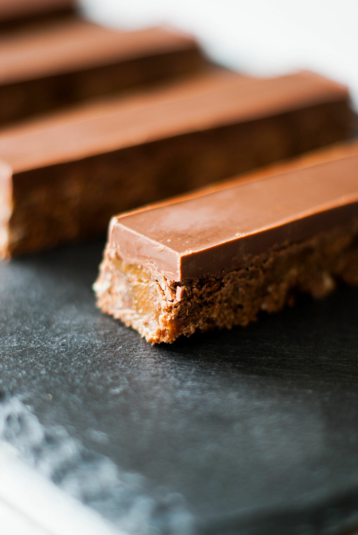 chocolate-caramel-bars-twix_2 lilie bakery