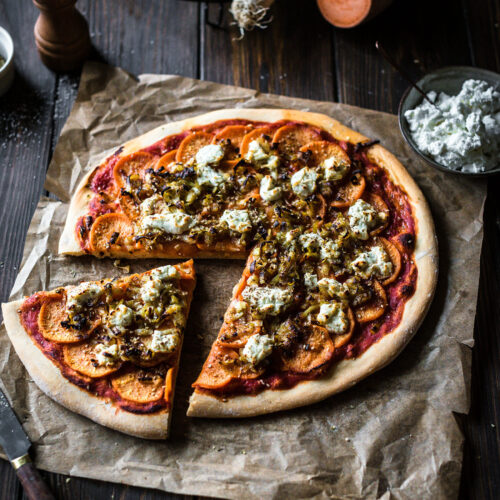 Pizza patate douce poireaux chèvre frais - Lilie Bakery