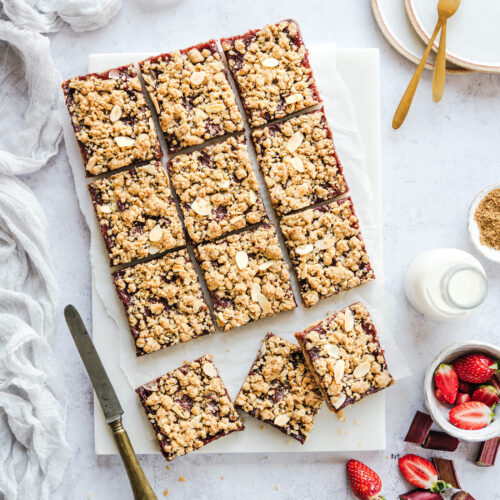 Tarte crumble fraise-rhubarbe - Lilie Bakery