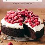 G&acirc;teau chocolat framboise chantilly - Lilie Bakery