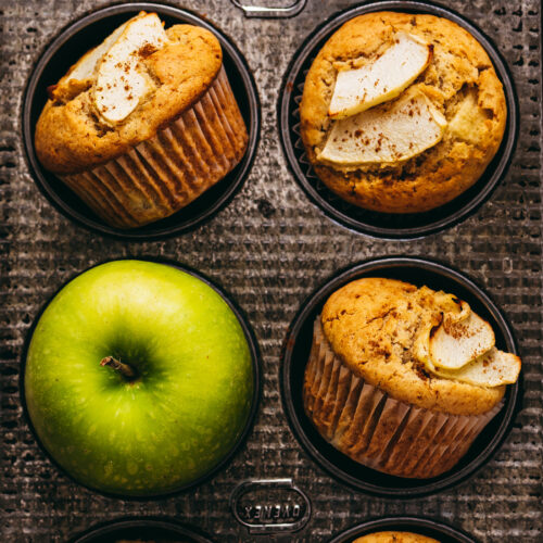 Apple muffins maple syrup cinnamon - Lilie Bakery