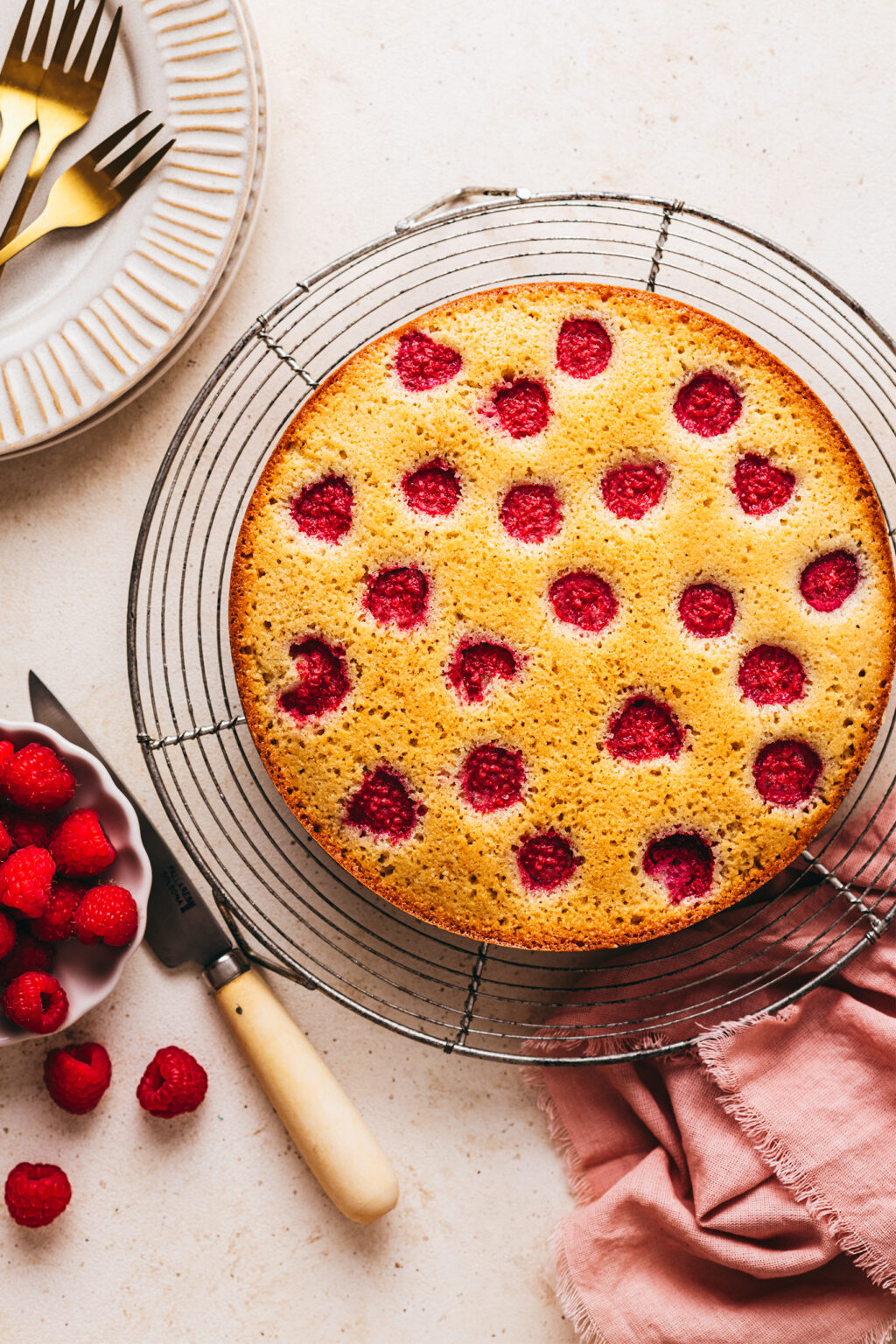 Raspberry financier - Lilie Bakery