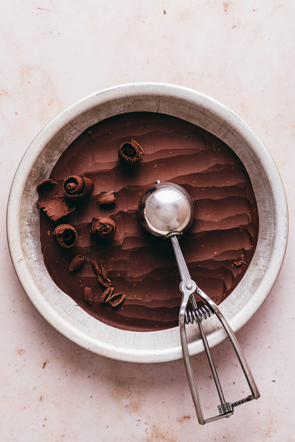 Faire copeaux chocolat - Lilie Bakery