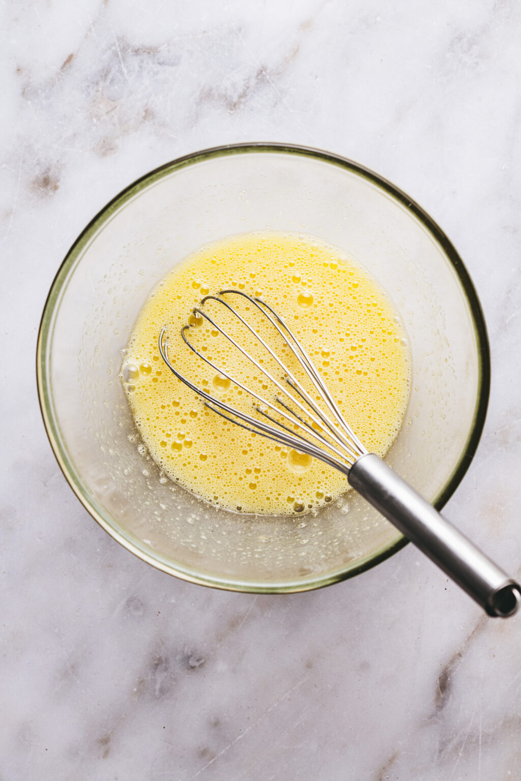 Oeufs et sucre battus - Lilie Bakery